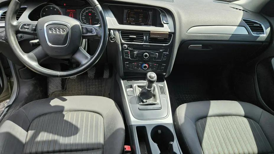 AUDI A4 -