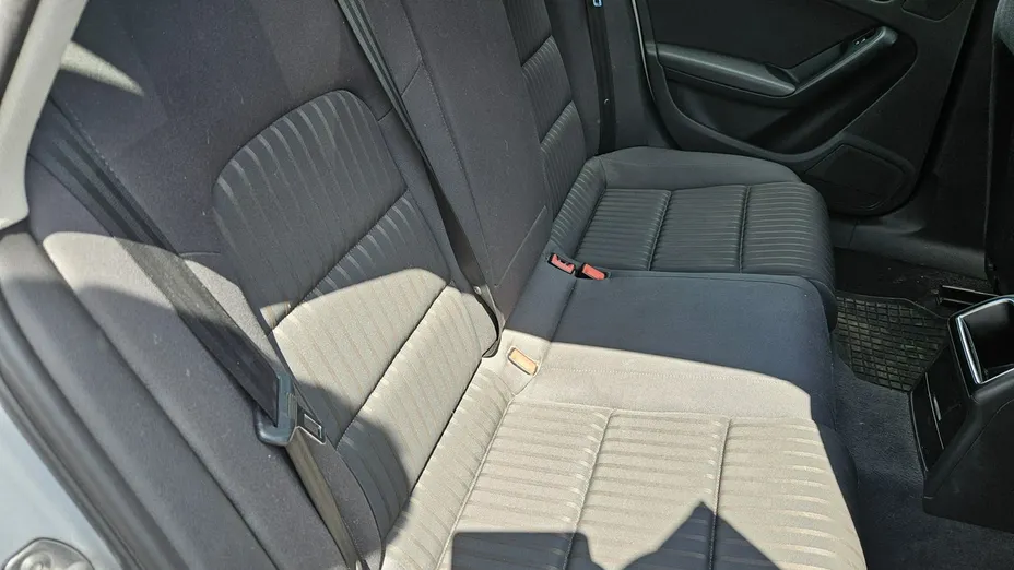 AUDI A4 -