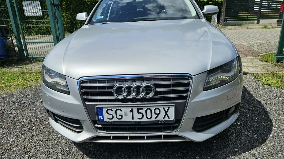 AUDI A4 -