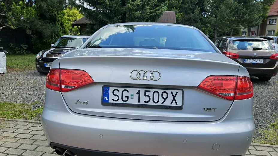 AUDI A4 -