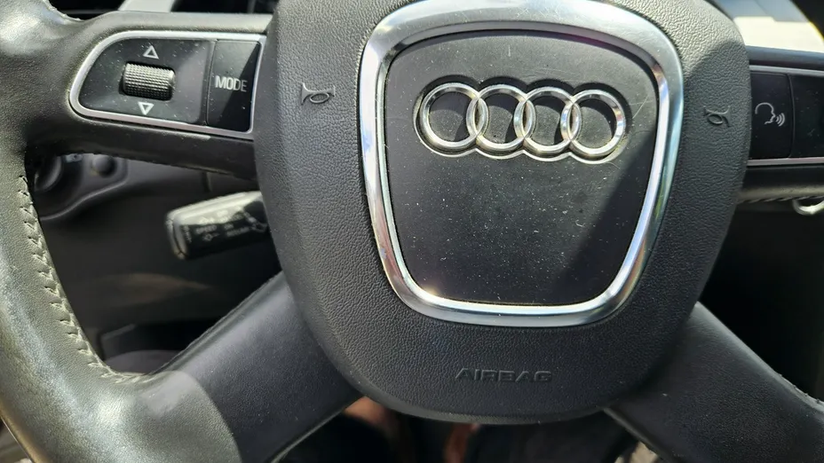 AUDI A4 -