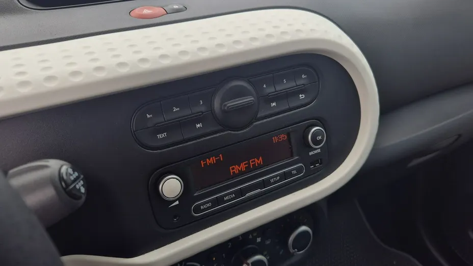 RENAULT Twingo -