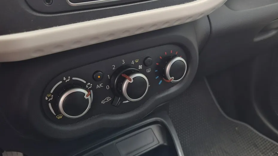 RENAULT Twingo -