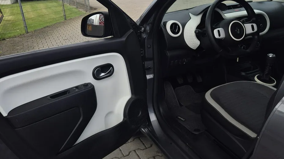 RENAULT Twingo -