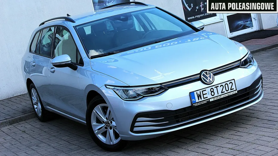 VOLKSWAGEN Golf -