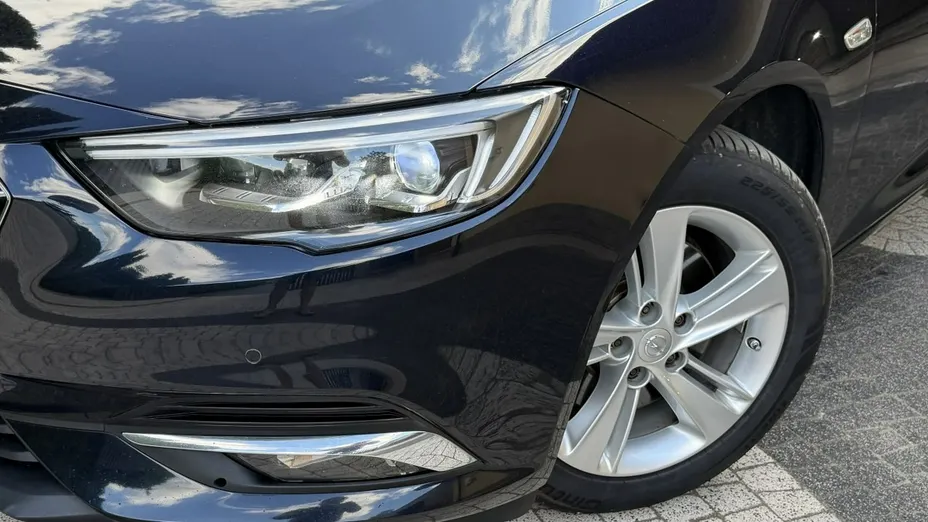 OPEL Insignia -