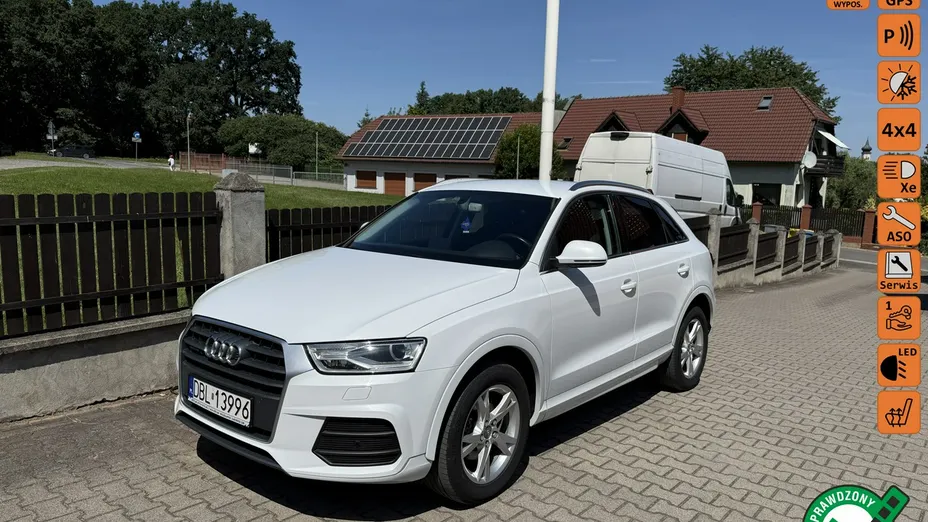 AUDI Q3 -