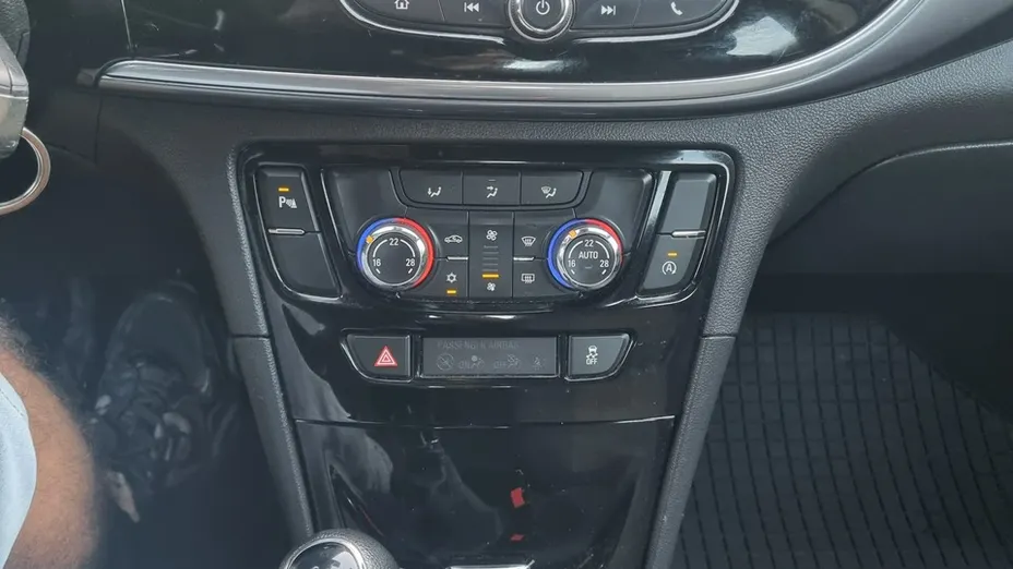 OPEL Mokka -
