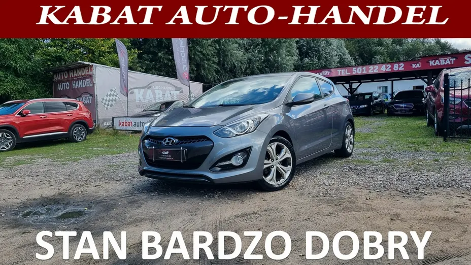 HYUNDAI i30 -
