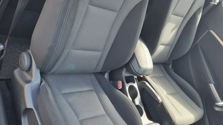 HYUNDAI i30 -