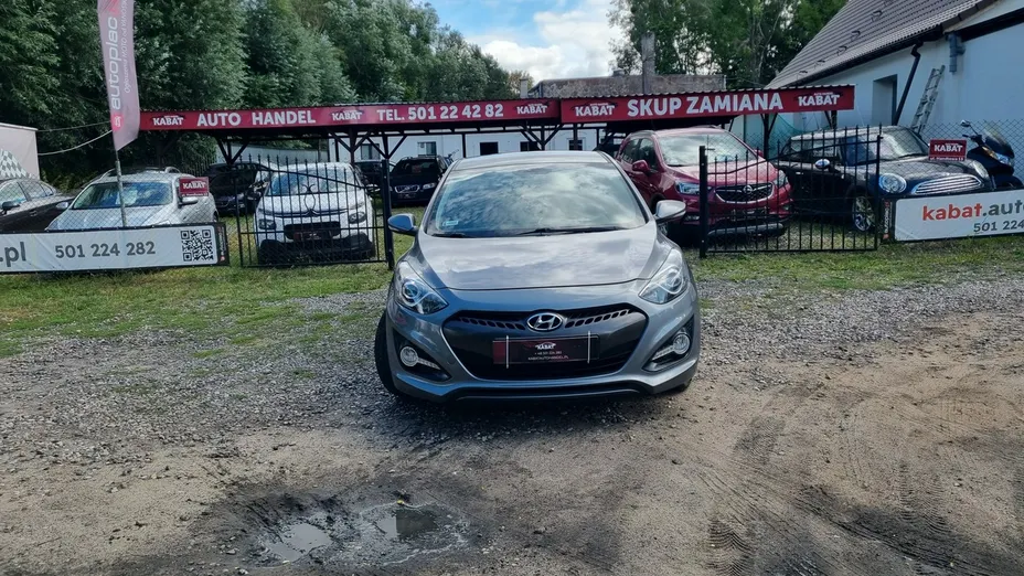 HYUNDAI i30 -