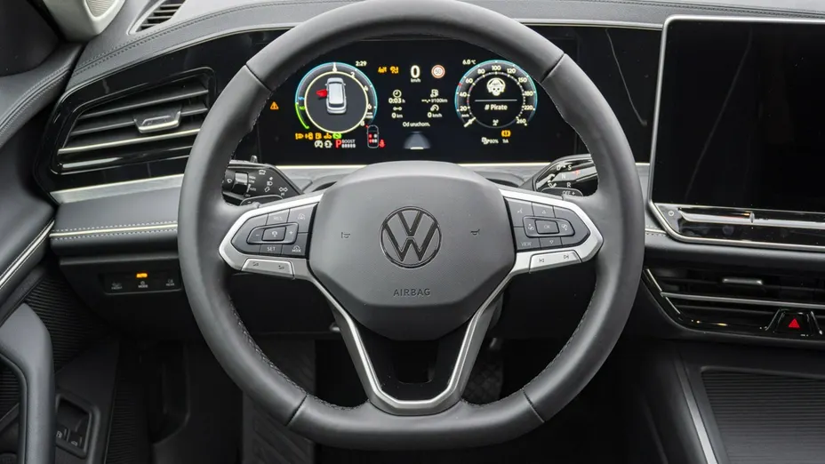 VOLKSWAGEN Passat -