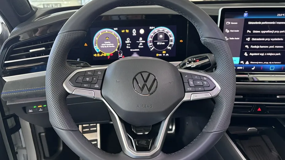 VOLKSWAGEN Passat -