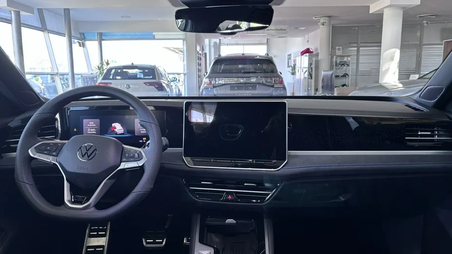 VOLKSWAGEN Passat -