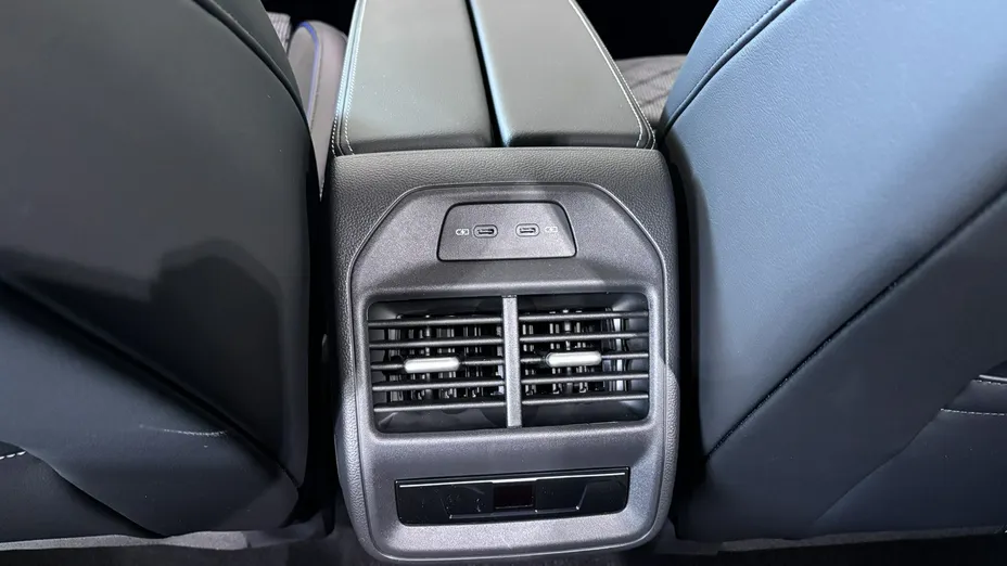 VOLKSWAGEN Passat -