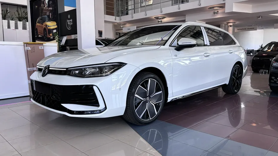 VOLKSWAGEN Passat -