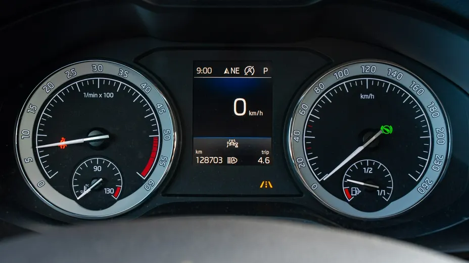 SKODA Karoq -