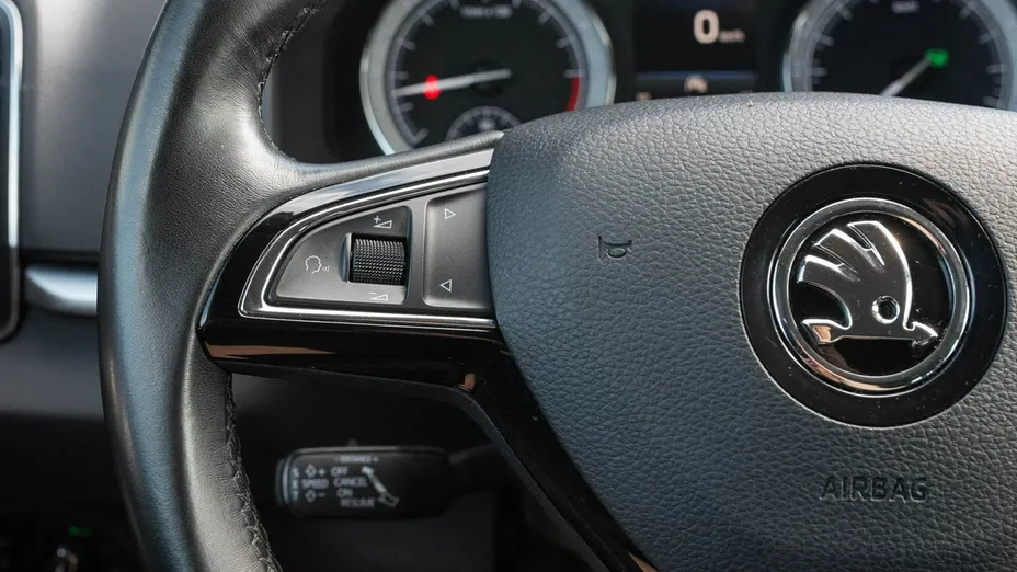 SKODA Karoq -