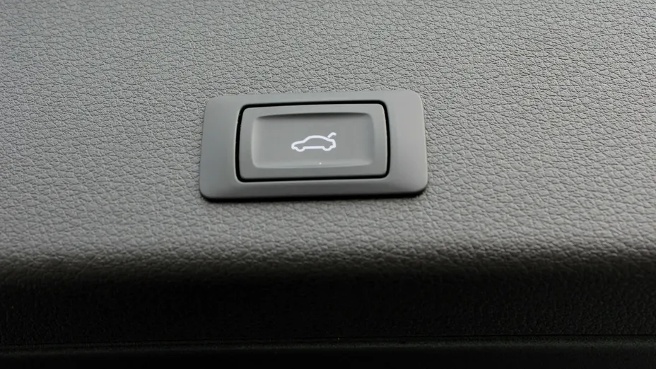 AUDI Q8 / E-Tron -