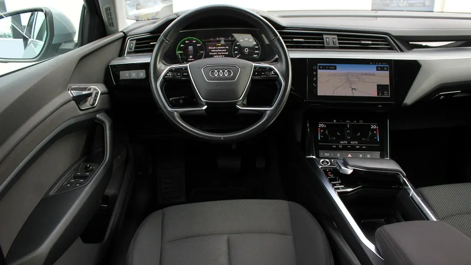 AUDI Q8 / E-Tron -