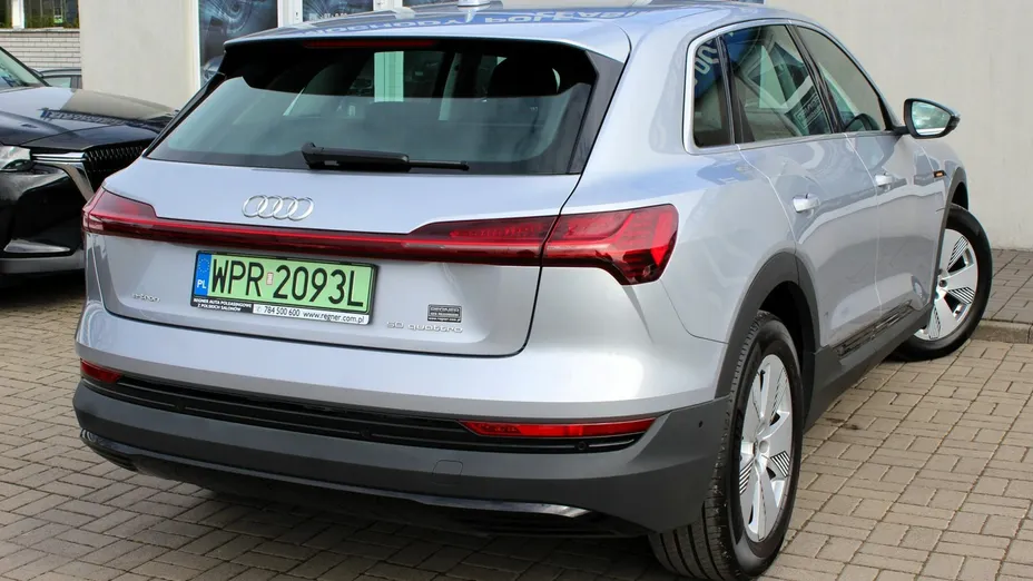 AUDI Q8 / E-Tron -