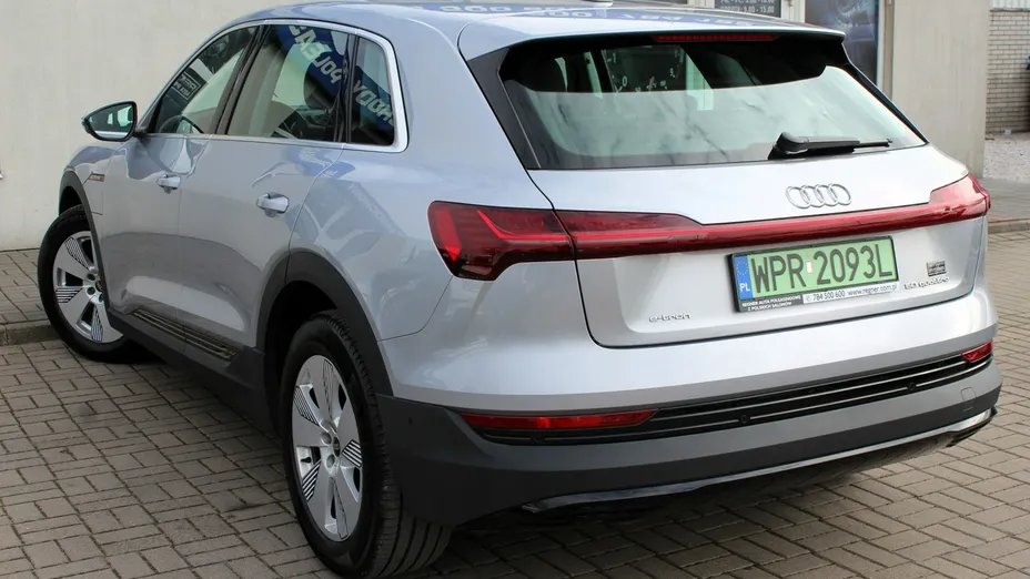 AUDI Q8 / E-Tron -