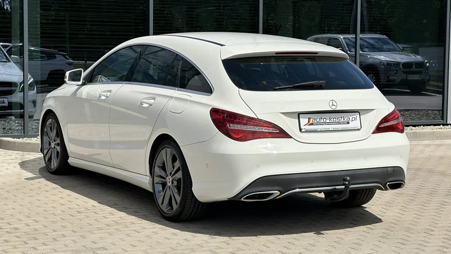 MERCEDES-BENZ CLA -