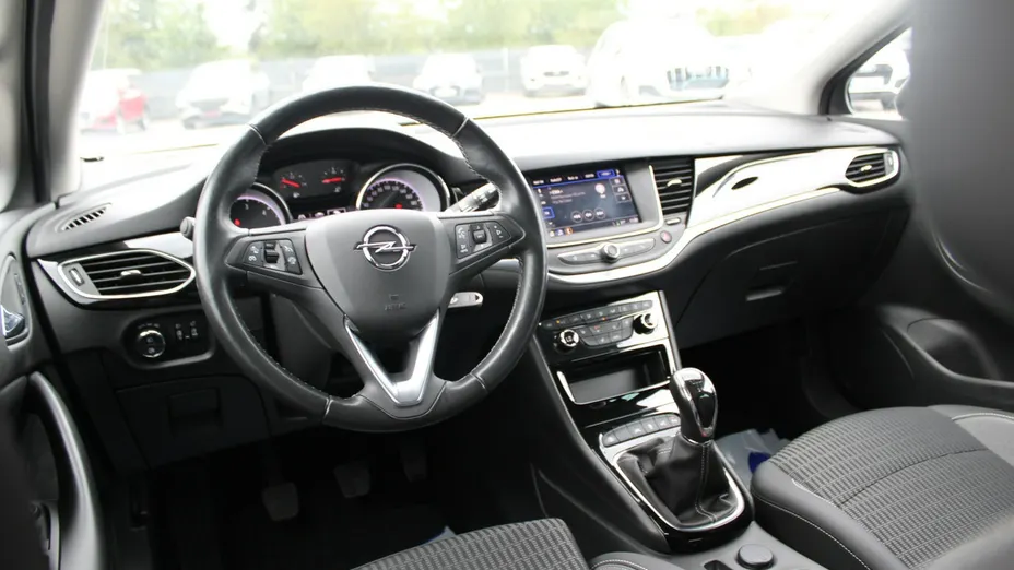 OPEL Astra -