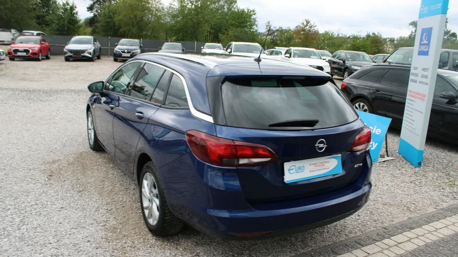 OPEL Astra -