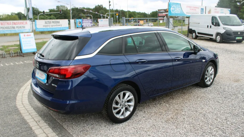 OPEL Astra -