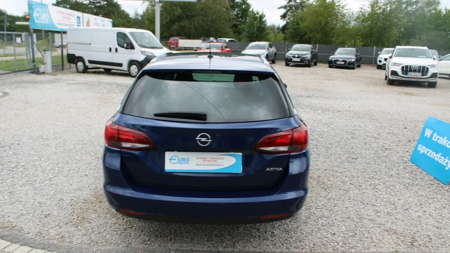 OPEL Astra -