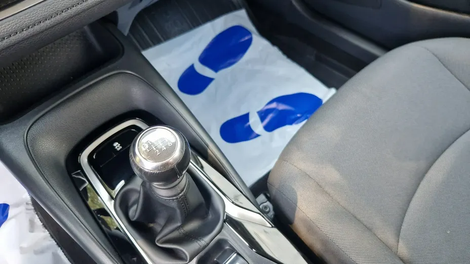 TOYOTA Corolla -