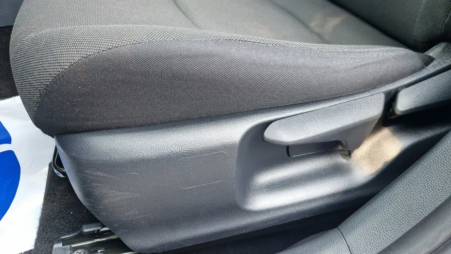 TOYOTA Corolla -