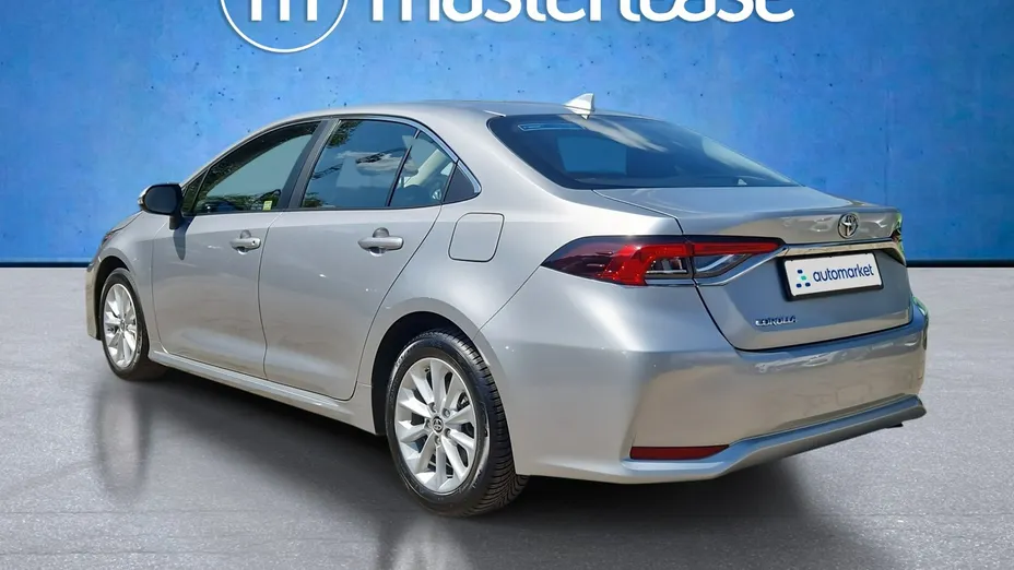 TOYOTA Corolla -