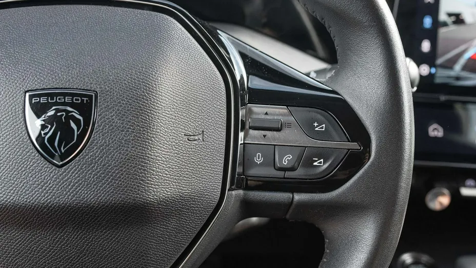 PEUGEOT 308 -