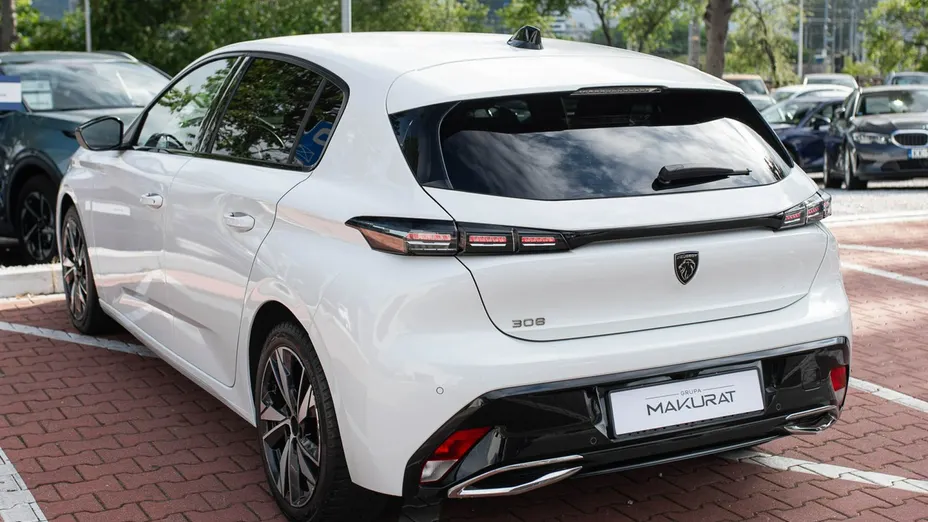 PEUGEOT 308 -
