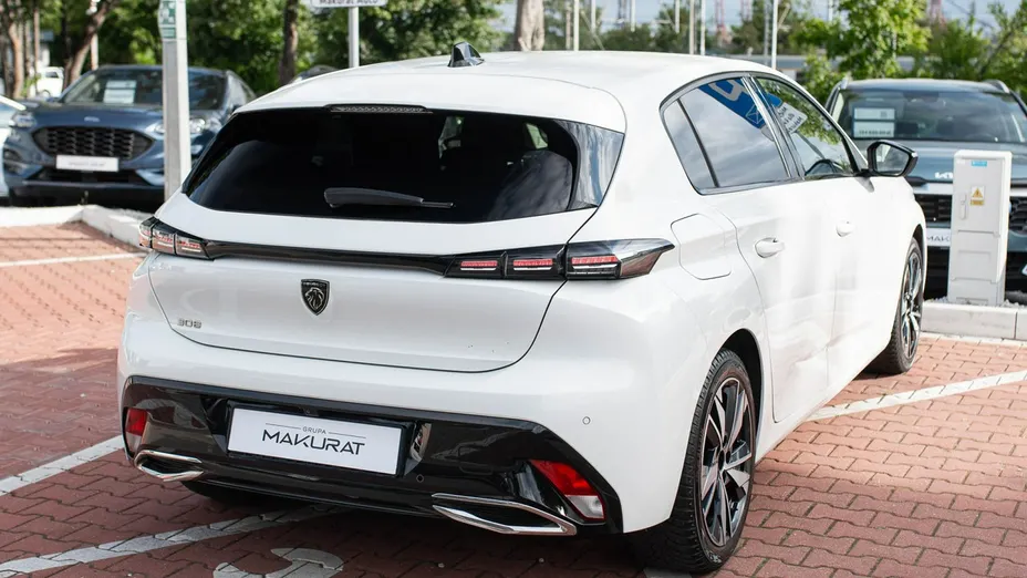 PEUGEOT 308 -