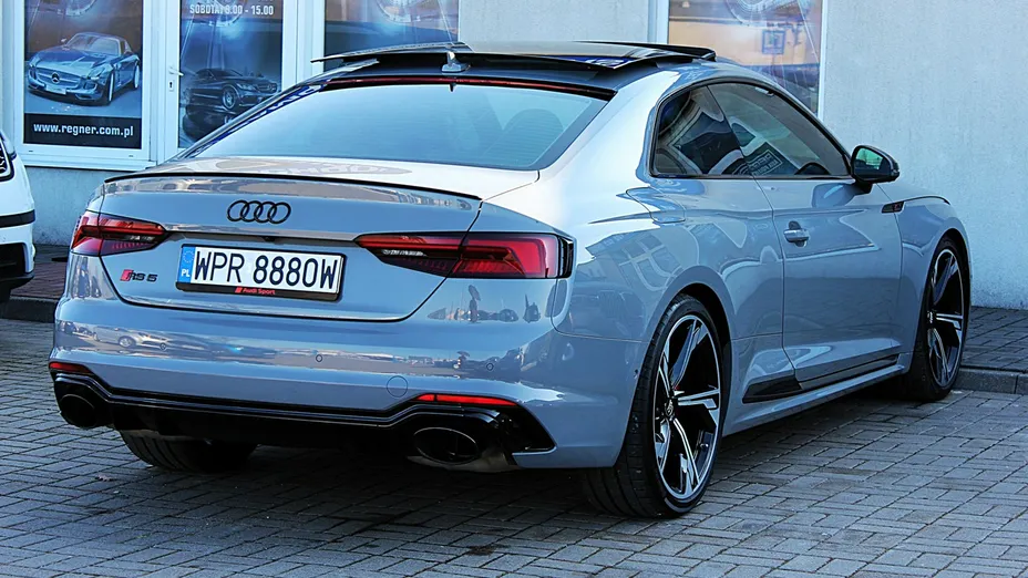 AUDI RS5 -