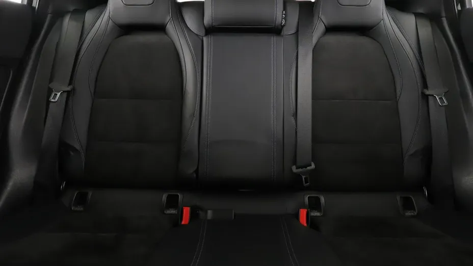 INFINITI Q30 -