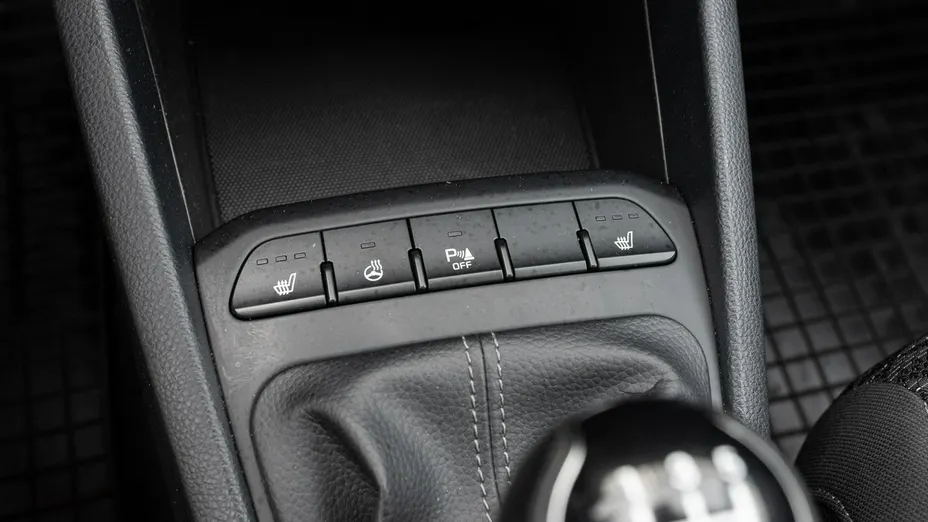 KIA Rio -
