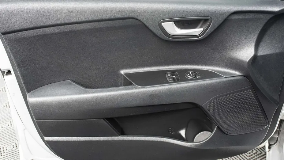 KIA Rio -
