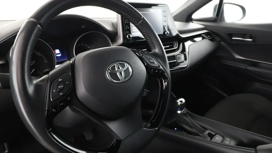 TOYOTA C-HR -