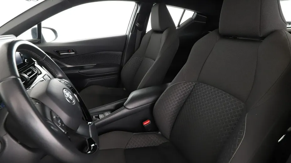 TOYOTA C-HR -