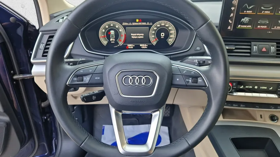 AUDI Q5 -