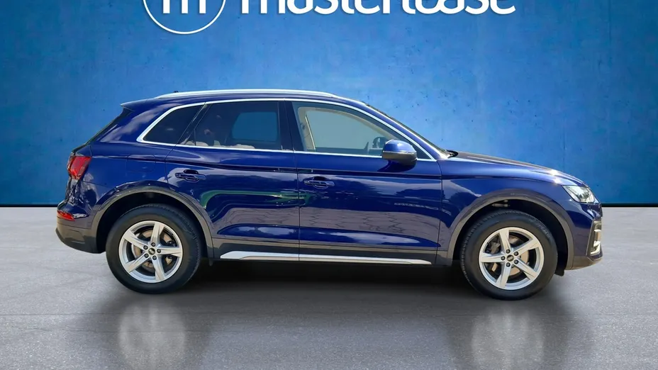 AUDI Q5 -