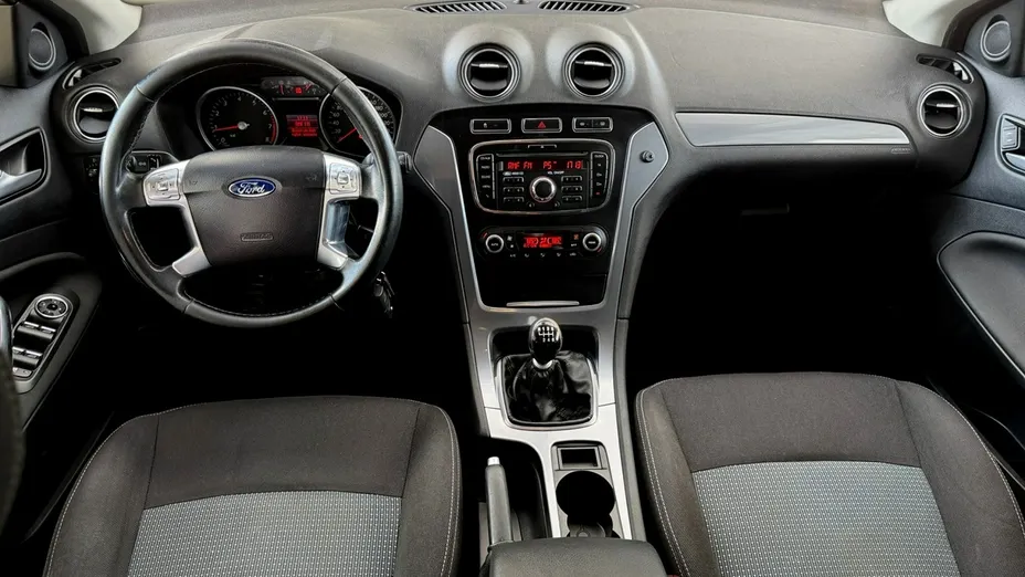 FORD Mondeo -