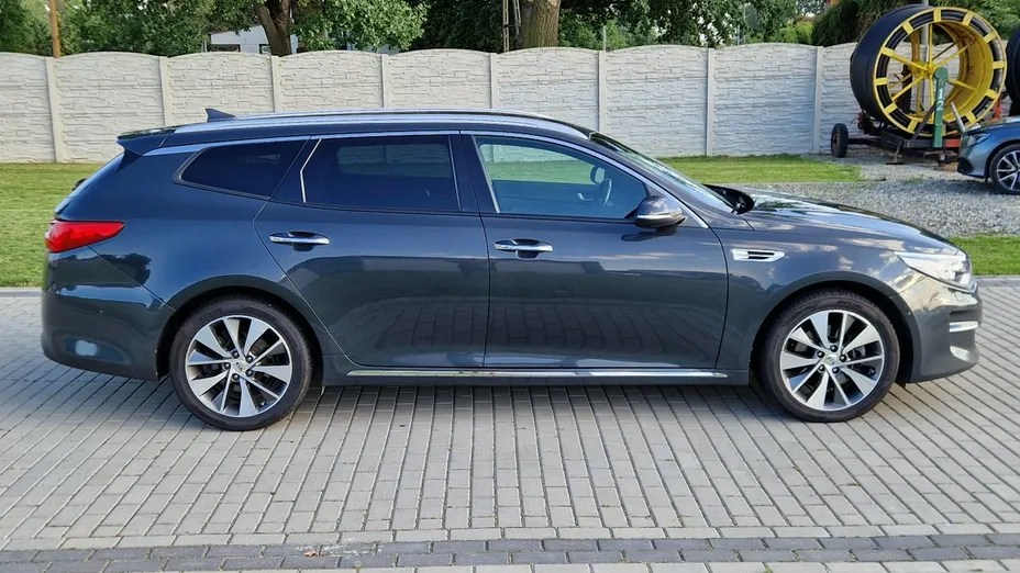 KIA Optima -