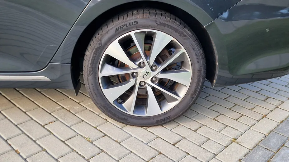 KIA Optima -