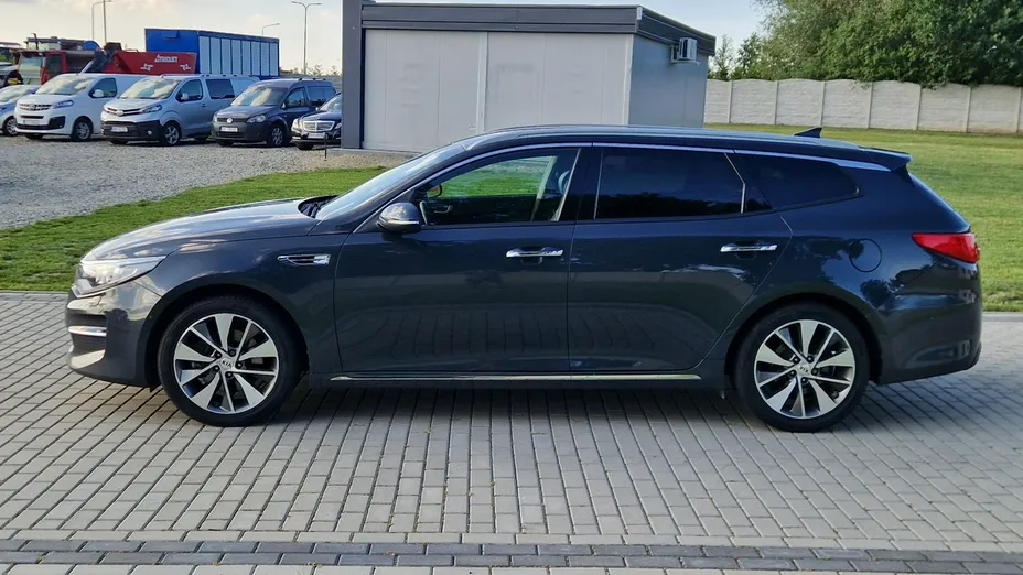 KIA Optima -