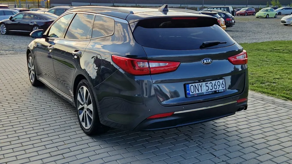 KIA Optima -